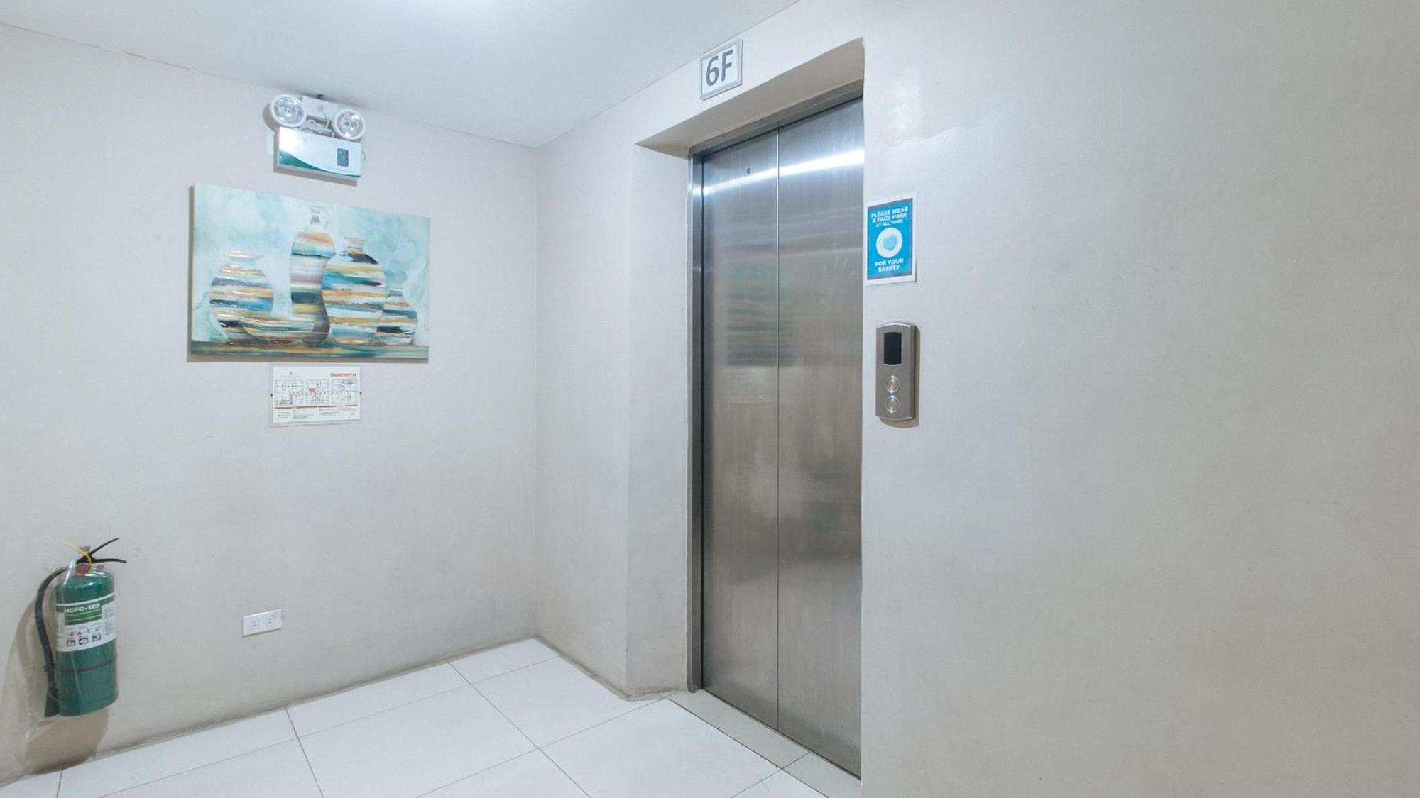 Reddoorz @ Melbourne Suites Makati Makati City Ngoại thất bức ảnh